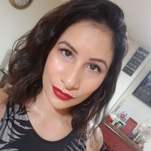 Meet your Posher, Diana
